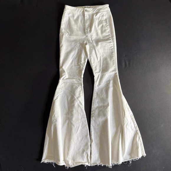 Free People Just Float On Flare Jeans white/27 - Picture 2 of 12
